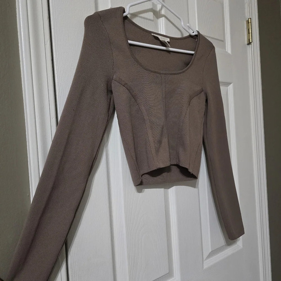 Happily Grey Stretchy Textured Knit Corset Style Long Sleeve Crop Sweater, EUC! - Picture 2 of 9